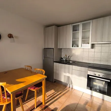 Las Americas Apartment *